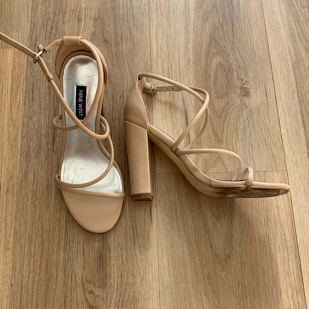 Nine West 6M strappy heels